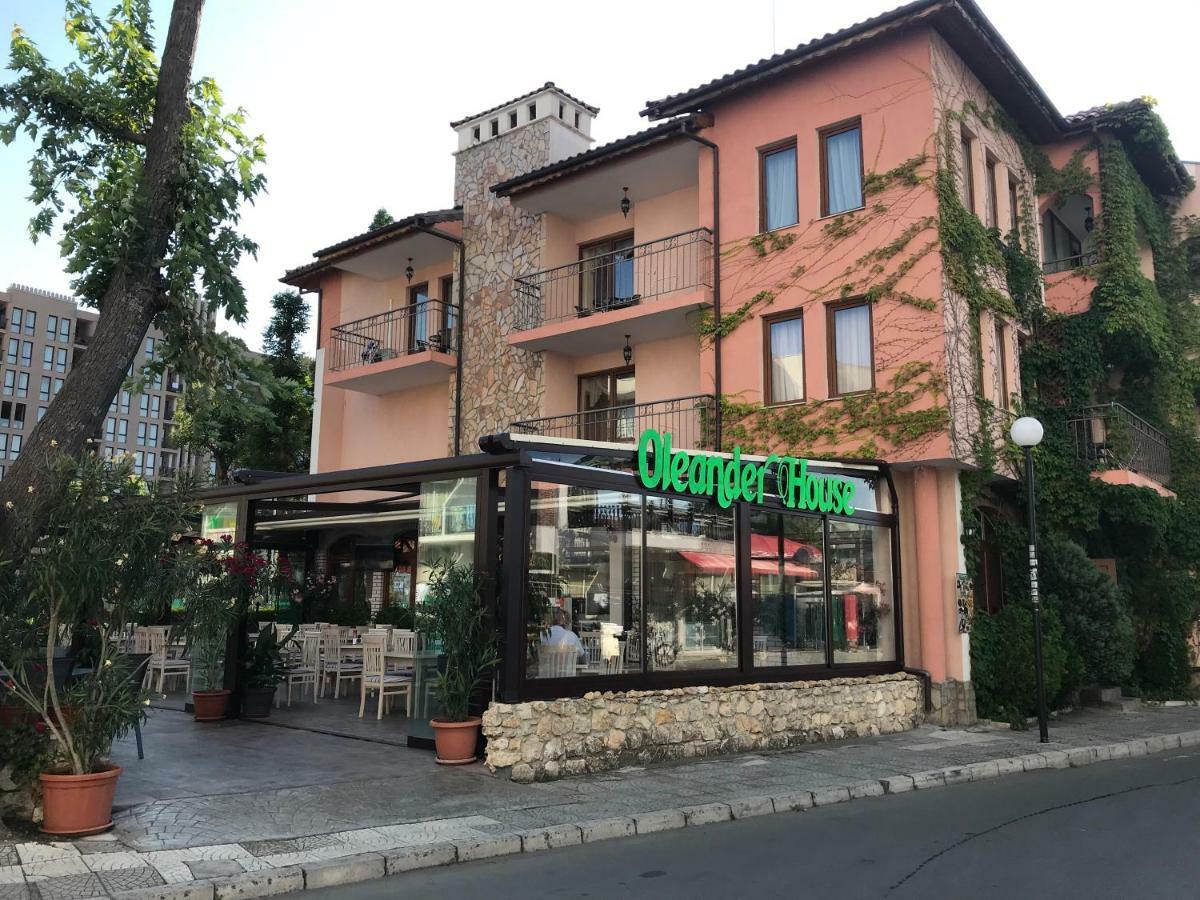 Oleander House And Tennis Club 써니비치 외부 사진