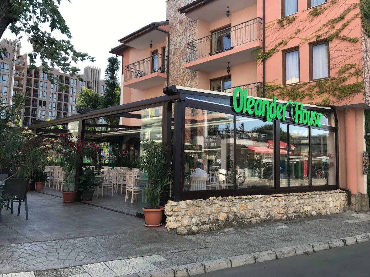 Oleander House And Tennis Club 써니비치 외부 사진